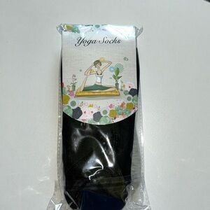 New 2pk yoga socks